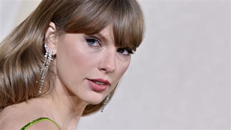 taylor swift nude photos|Taylor Swift Removed From Twitter Search After Explicit AI。